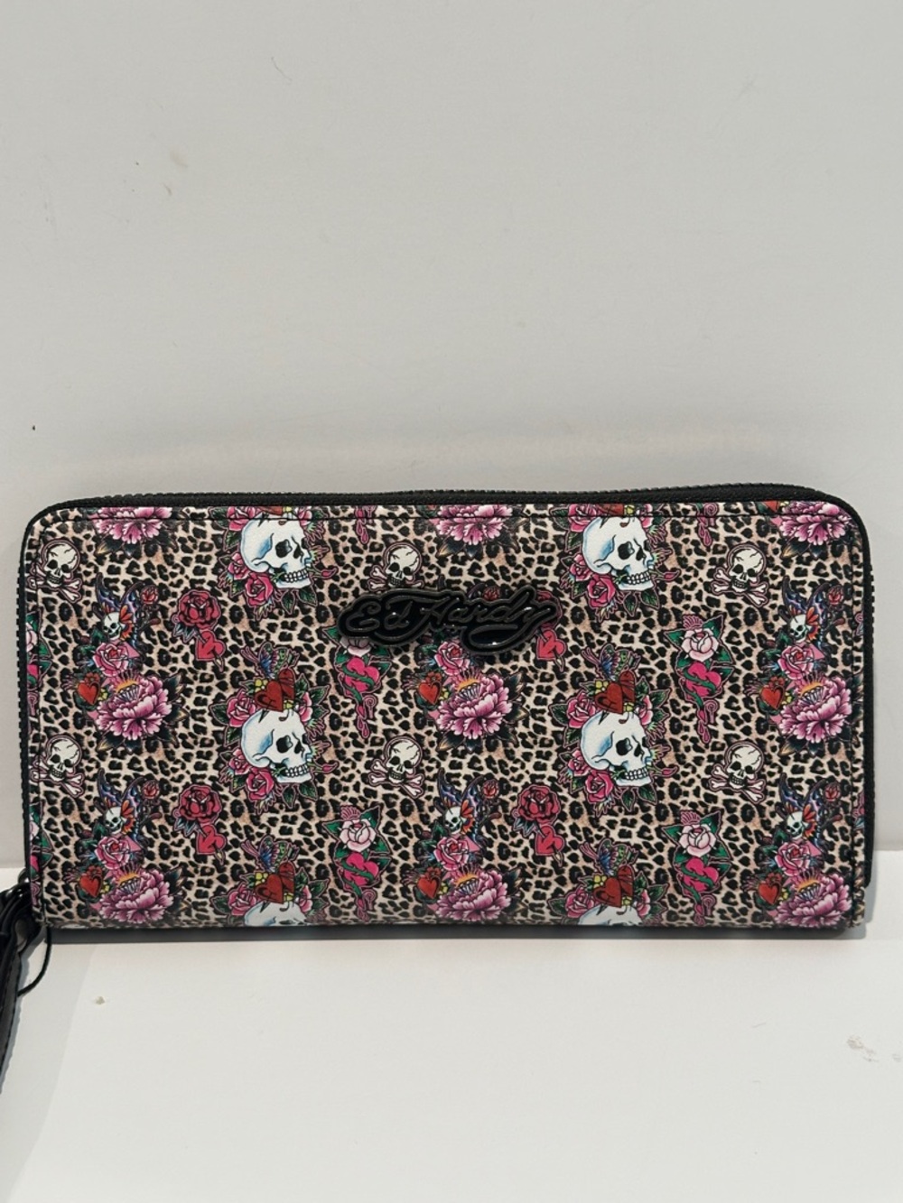 Ed Hardy Zip Around Long Skull & Heart Wallet Wristlet w/CC,Bills and Coin slots